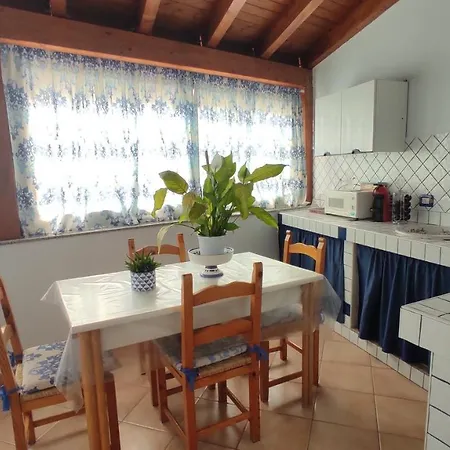 Casa Vacanze Sabina * Монталлегро